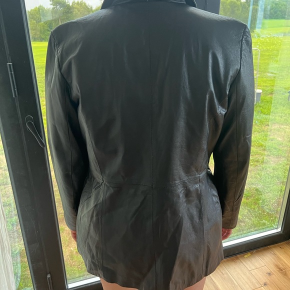 Black leather jacket. - Picture 2 of 5